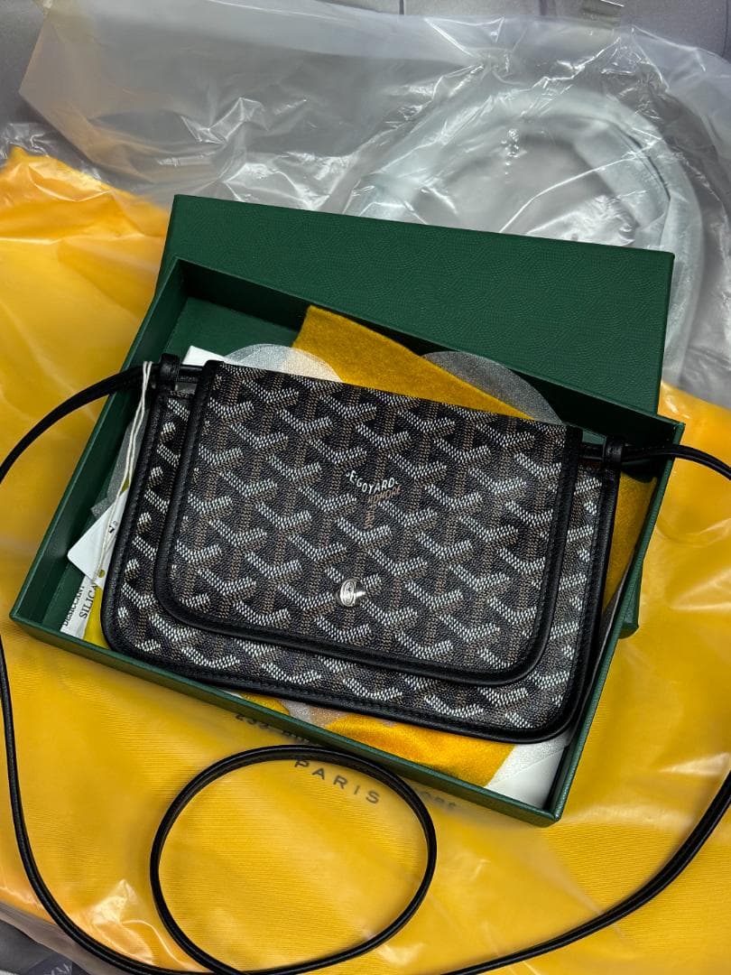 GOYARD ゴヤールプリュメポーチ