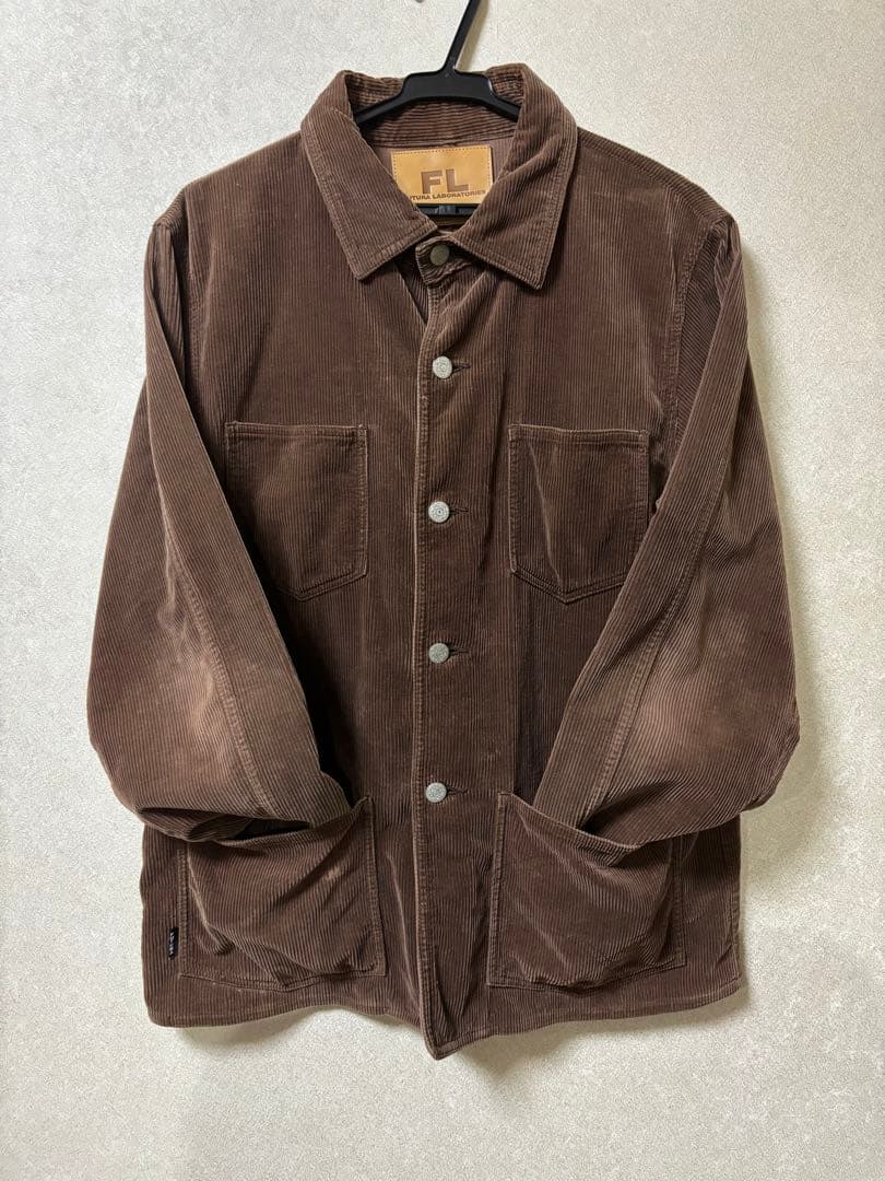 フューチュララボラトリーズシャツ